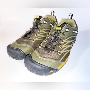 Keen Big Kids' Youth Chandler CNX Dark Olive Citrus Size 5